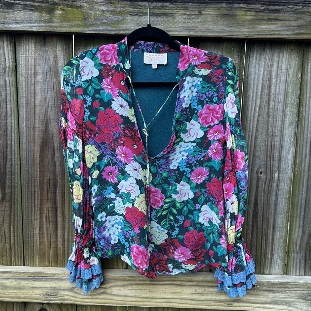 Rococo Sand Tallia ruffle bell sleeve floral top, size XS - Picture 2 of 10